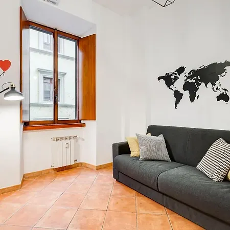 Studio Minutes Away From Coliseum Apartman