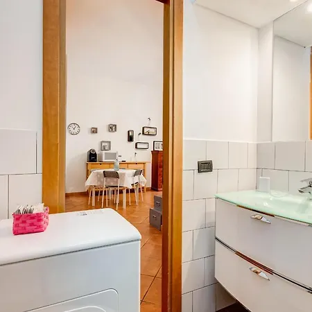 Apartman Studio Minutes Away From Coliseum Róma